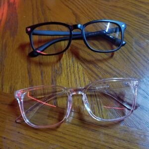 Black and white blue light glasses